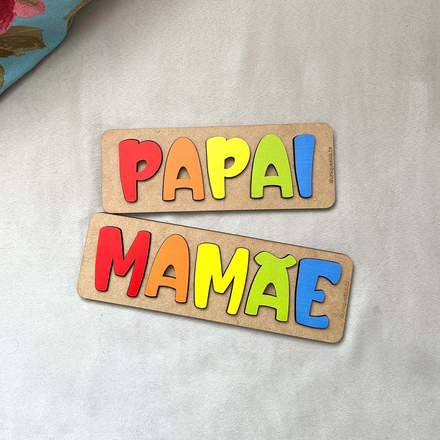 Quebra-cabeça Papai + Mamãe - UniqueKids: Quebra-cabeça Pedagógico Personalizado